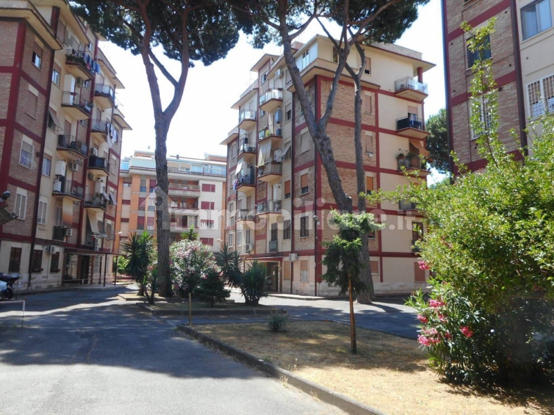 ROMA - Appartamento Via Ferdinando Acton